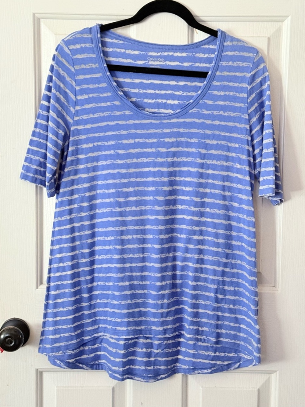 * Calvin Klein Light Blue & Gray Striped Scoop Neck Lightweight Tee